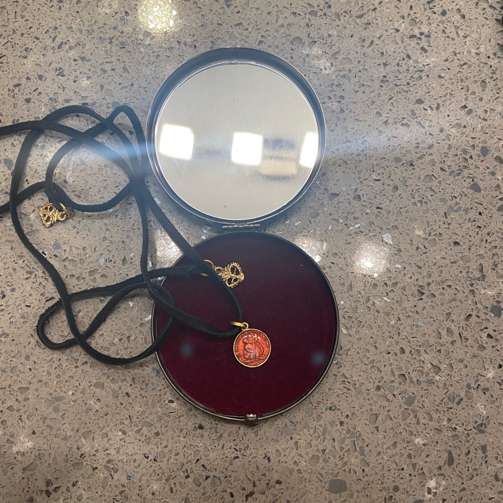VSA necklace - Picture 5 of 5